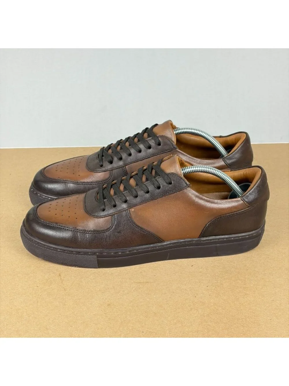 Thursday Everyday Court Low Top Leather Shoes Mens 8 Brown Two Tone